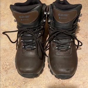 Hi-Tec men’s hiking boots